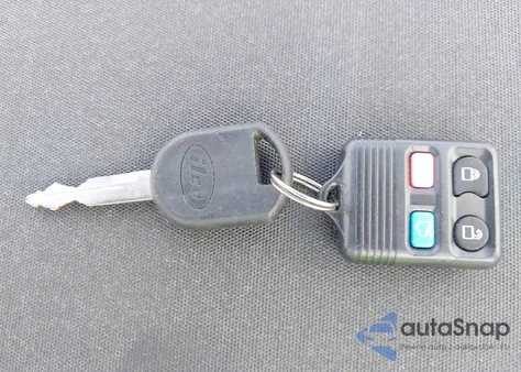 2011 Ford Mustang V6 из США, поврежденный, VIN 1ZVBP8EM7B5129077